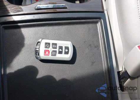 2019 Toyota Sienna Xle Premium 8 Passenger из США, поврежденный, VIN 5TDYZ3DC8KS003906